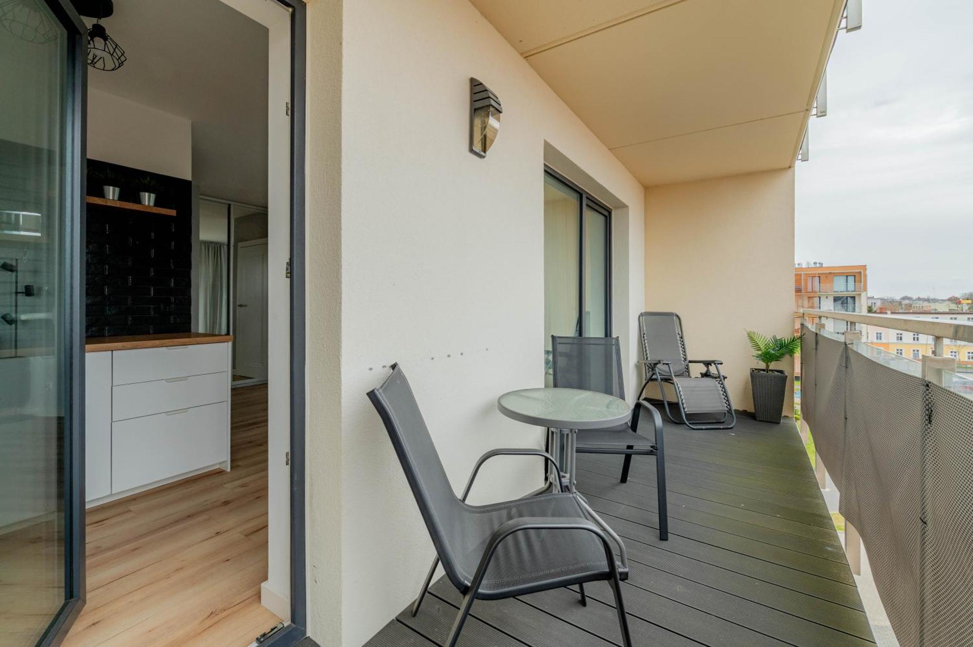 Horyzont Apartamenty - Navigator- Mozliwosc Wykupienia Sniadan!!! Kolobrzeg Exterior photo